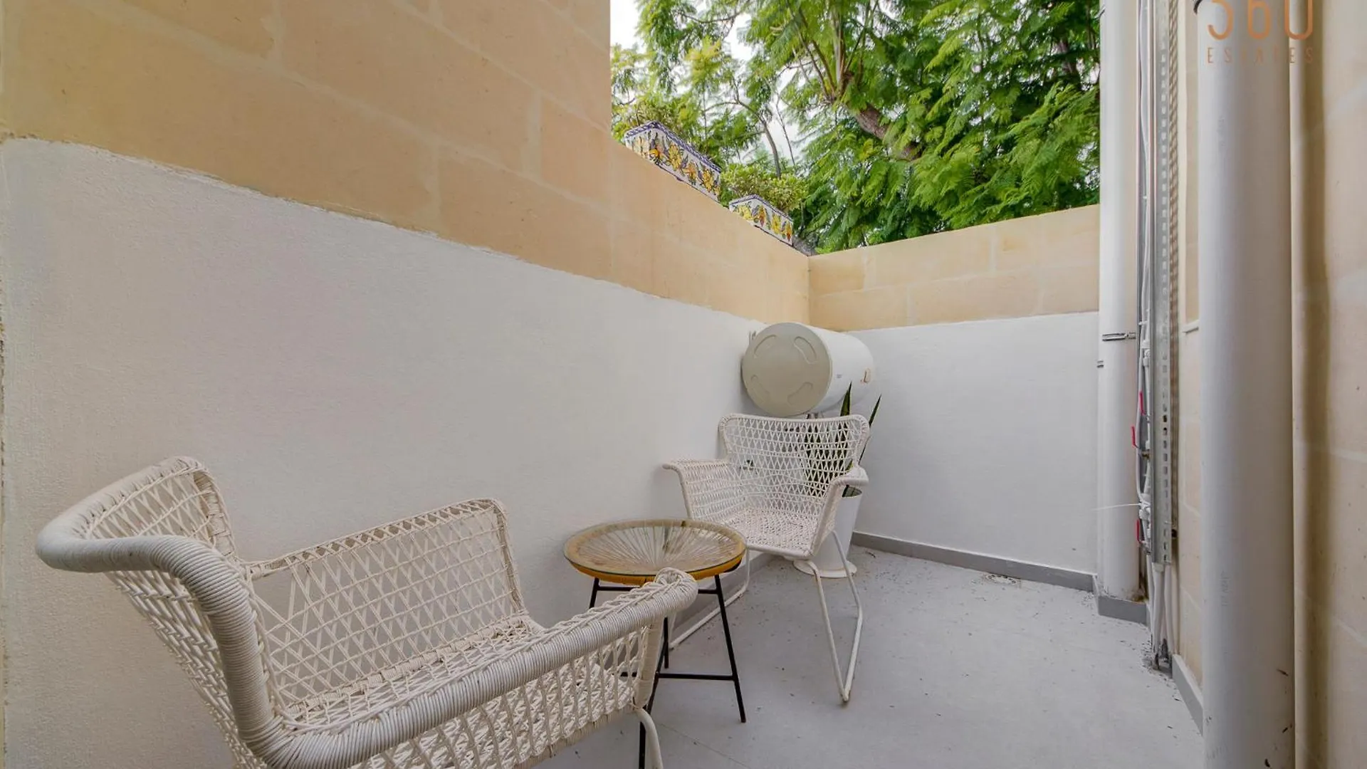 Lägenhet Stylish 1Br Apt With Sofabed & Backyard, Attard By 360 Estates Malta